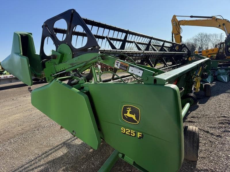Image of John Deere 925F Primary image