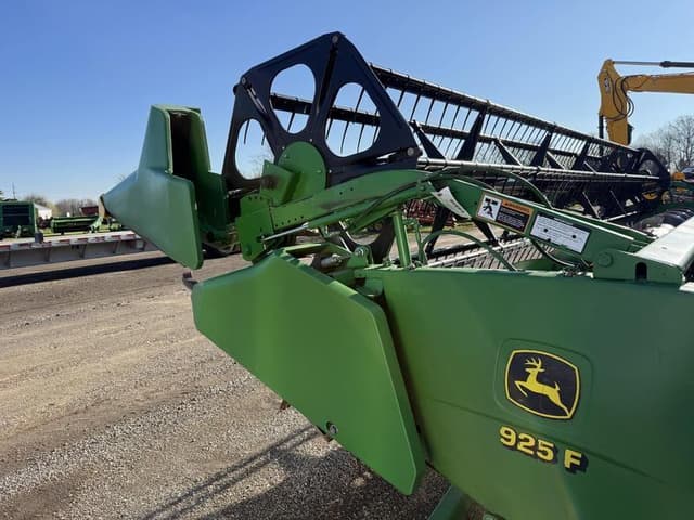 Image of John Deere 925F equipment image 4