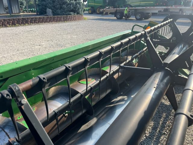 Image of John Deere 925F equipment image 3