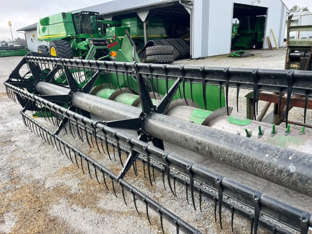 Image of John Deere 925F equipment image 1