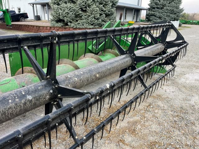 Image of John Deere 925F equipment image 2