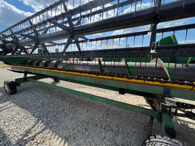 Image of John Deere 925F equipment image 1