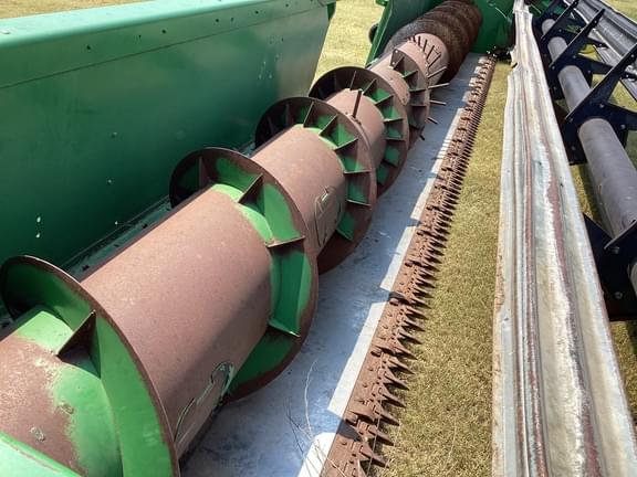 Image of John Deere 925R equipment image 4