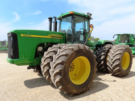 Image of John Deere 9320 equipment image 3