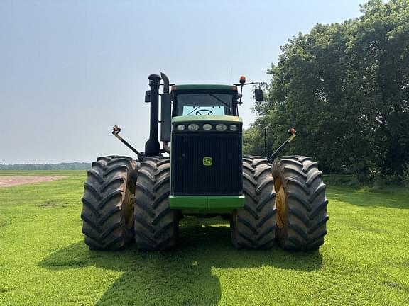 Image of John Deere 9320 equipment image 1