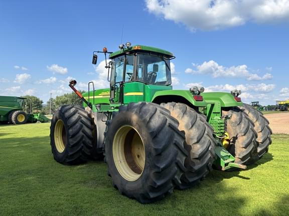 Image of John Deere 9320 equipment image 3
