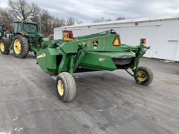 Image of John Deere 946 equipment image 3