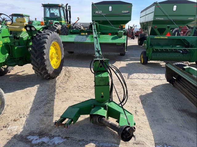 Image of John Deere 946 equipment image 2