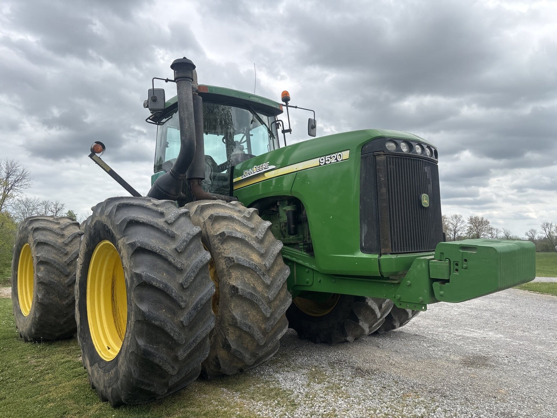 2003 John Deere 9520 Equipment Image0