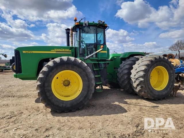 Image of John Deere 9520 equipment image 1