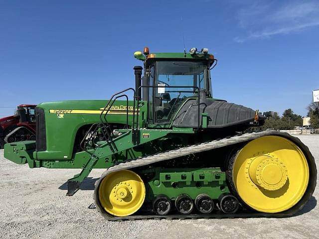 Image of John Deere 9520T equipment image 2