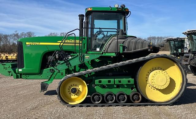 Image of John Deere 9520T equipment image 1