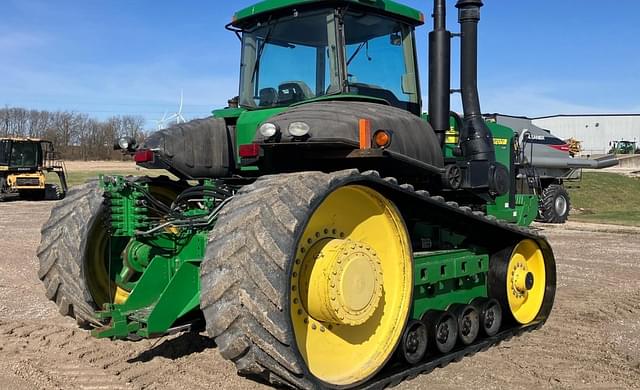 Image of John Deere 9520T equipment image 3