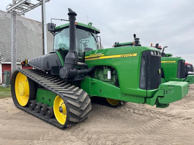 Image of John Deere 9520T equipment image 1