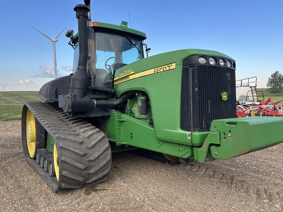 Image of John Deere 9520T equipment image 1