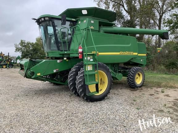 Image of John Deere 9550 equipment image 1