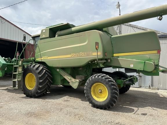 Image of John Deere 9550 equipment image 1