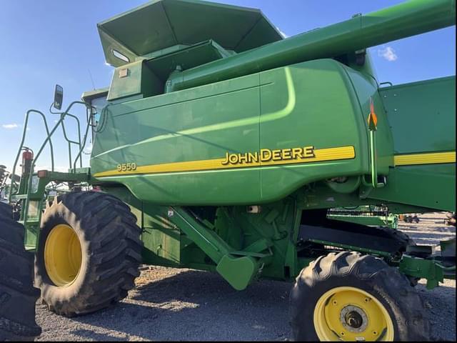 Image of John Deere 9550 equipment image 2