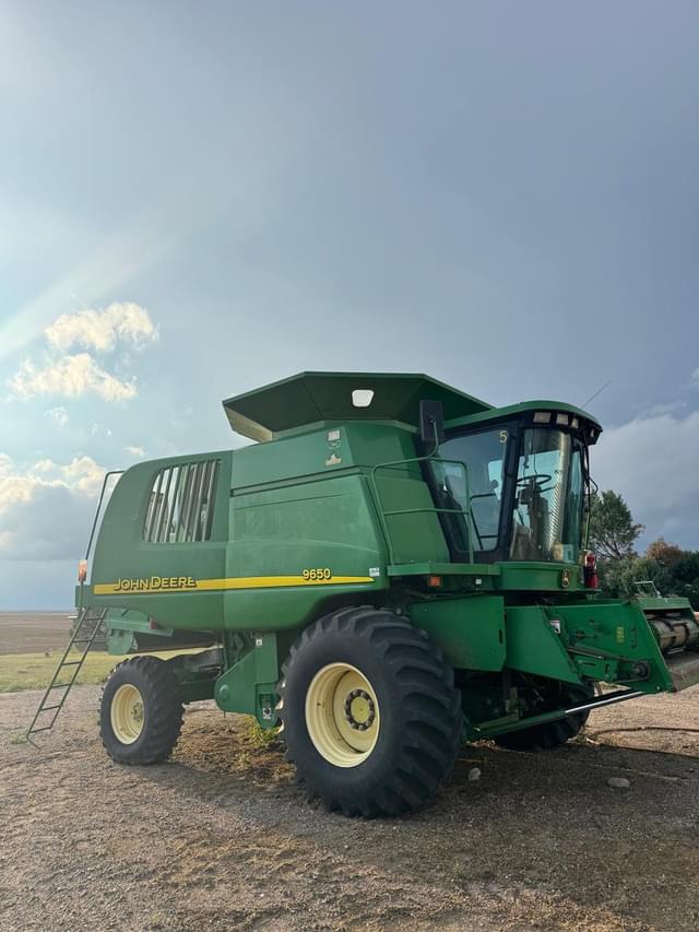 Image of John Deere 9650 equipment image 1