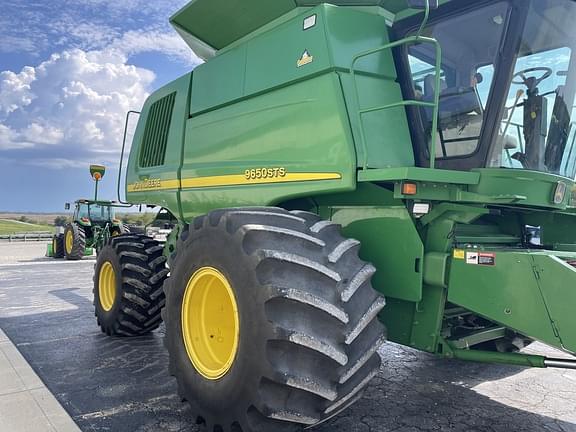 Image of John Deere 9650 STS equipment image 4