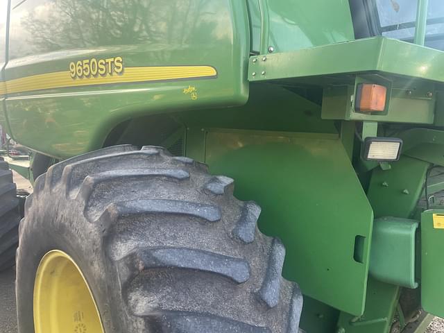 Image of John Deere 9650 STS equipment image 4