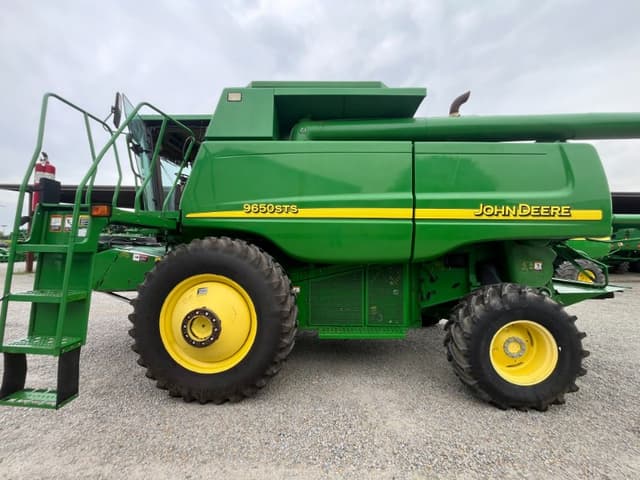 Image of John Deere 9650 STS equipment image 1