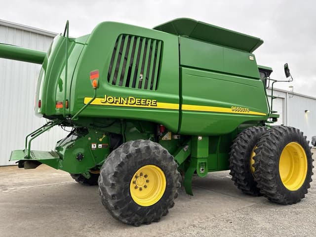 Image of John Deere 9660 STS equipment image 2