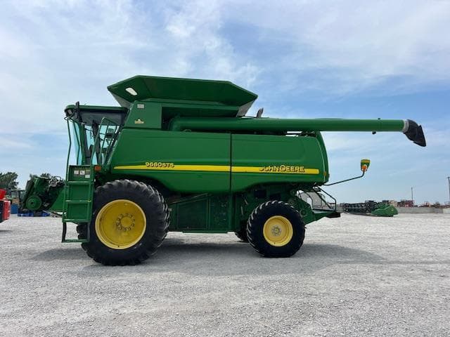 Image of John Deere 9660 STS equipment image 1