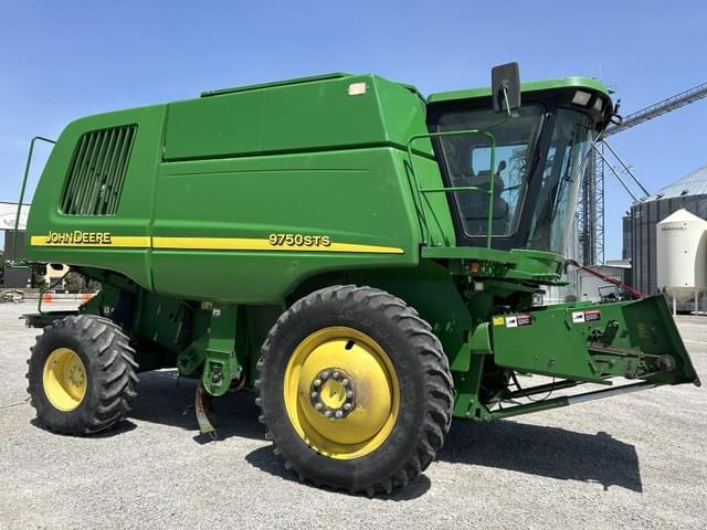 Image of John Deere 9750 STS equipment image 1