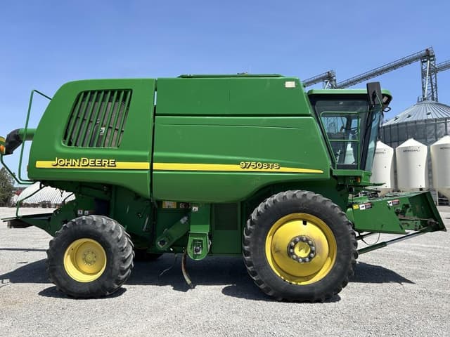 Image of John Deere 9750 STS equipment image 3