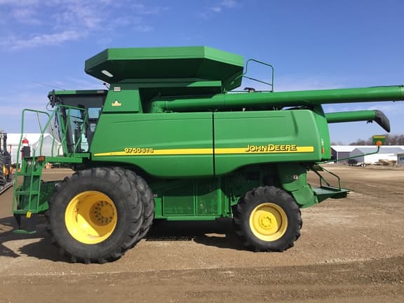 Image of John Deere 9750 STS equipment image 1