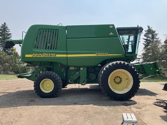 Image of John Deere 9750 STS equipment image 1