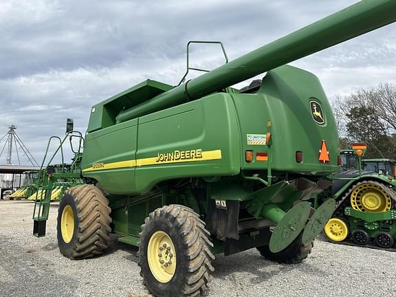 Image of John Deere 9750 STS equipment image 2