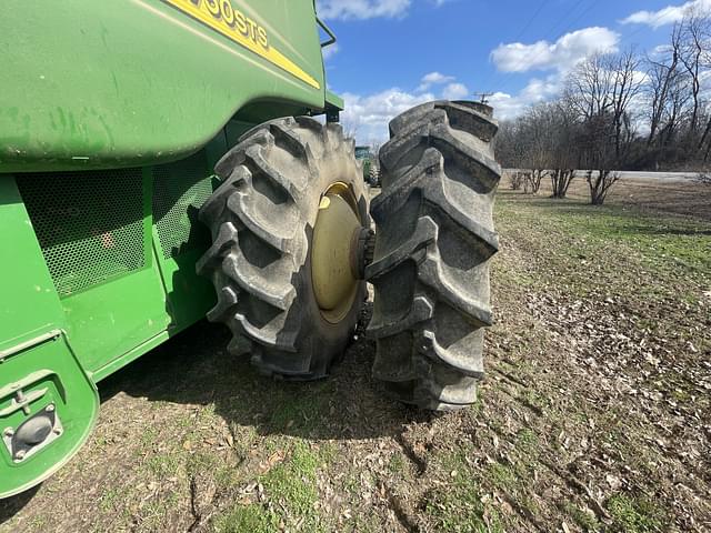 Image of John Deere 9750 STS equipment image 4