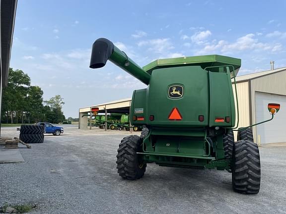 Image of John Deere 9760 STS equipment image 4