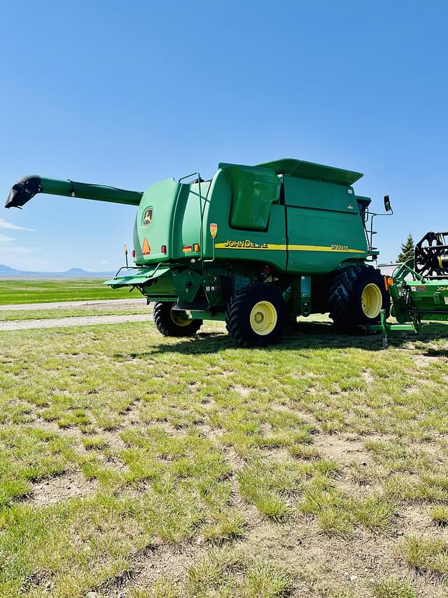 Image of John Deere 9760 STS equipment image 2