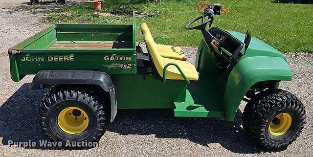 Image of John Deere Gator equipment image 3