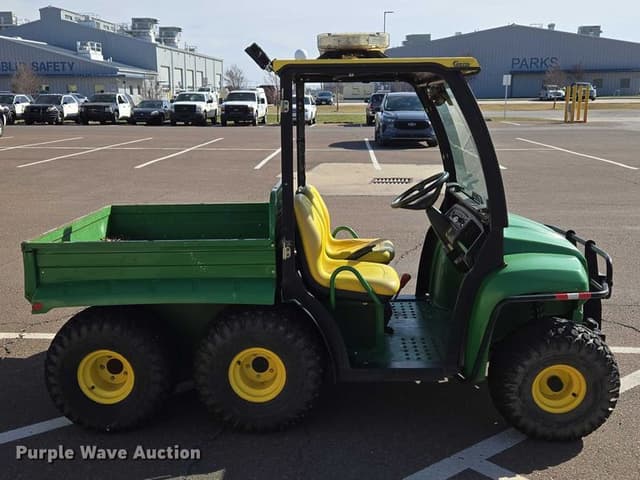 Image of John Deere Gator equipment image 3