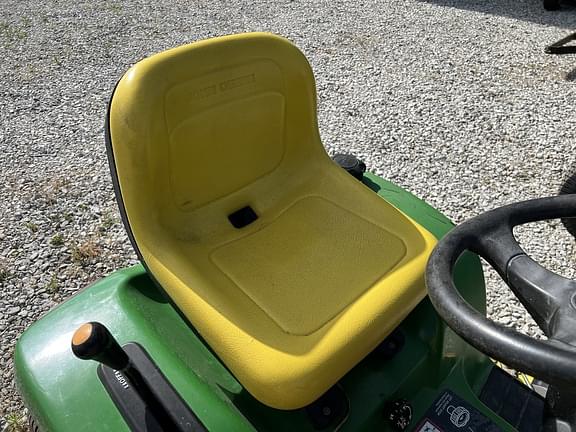 Image of John Deere GT235 equipment image 4