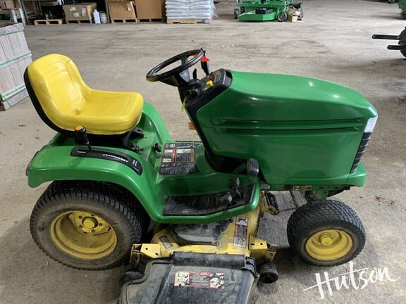 2003 John Deere GT235 Equipment Image0