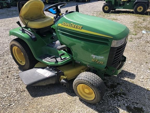 John deere discount gt235 lawn tractor