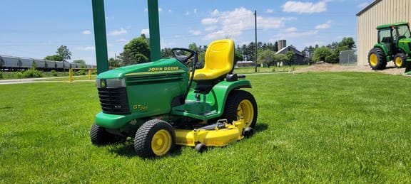 Main image John Deere GT245