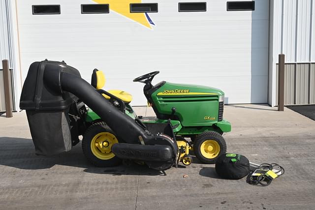 Image of John Deere GX335 equipment image 1