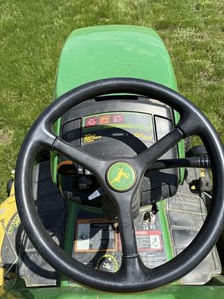 Image of John Deere GX345 equipment image 4