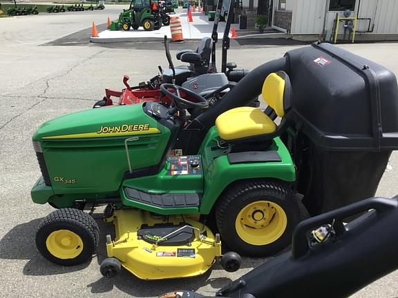 Image of John Deere GX345 equipment image 3