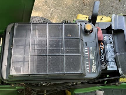 Image of John Deere GX345 equipment image 1