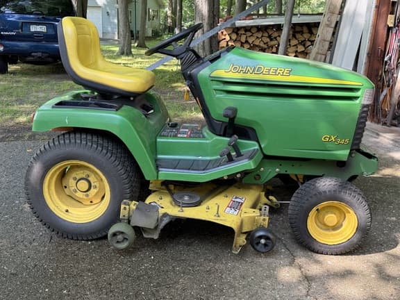 Image of John Deere GX345 equipment image 4