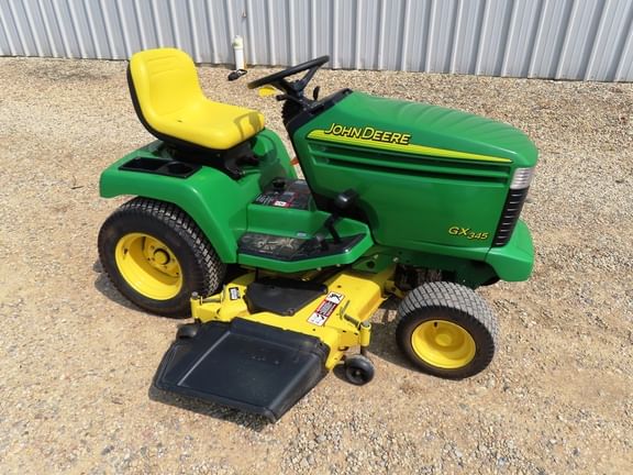 2003 John Deere GX345 Equipment Image0