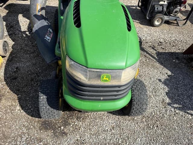 Image of John Deere L100 equipment image 1