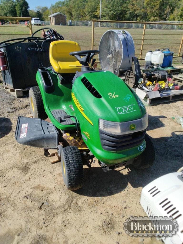 2003 John Deere L110 Equipment Image0